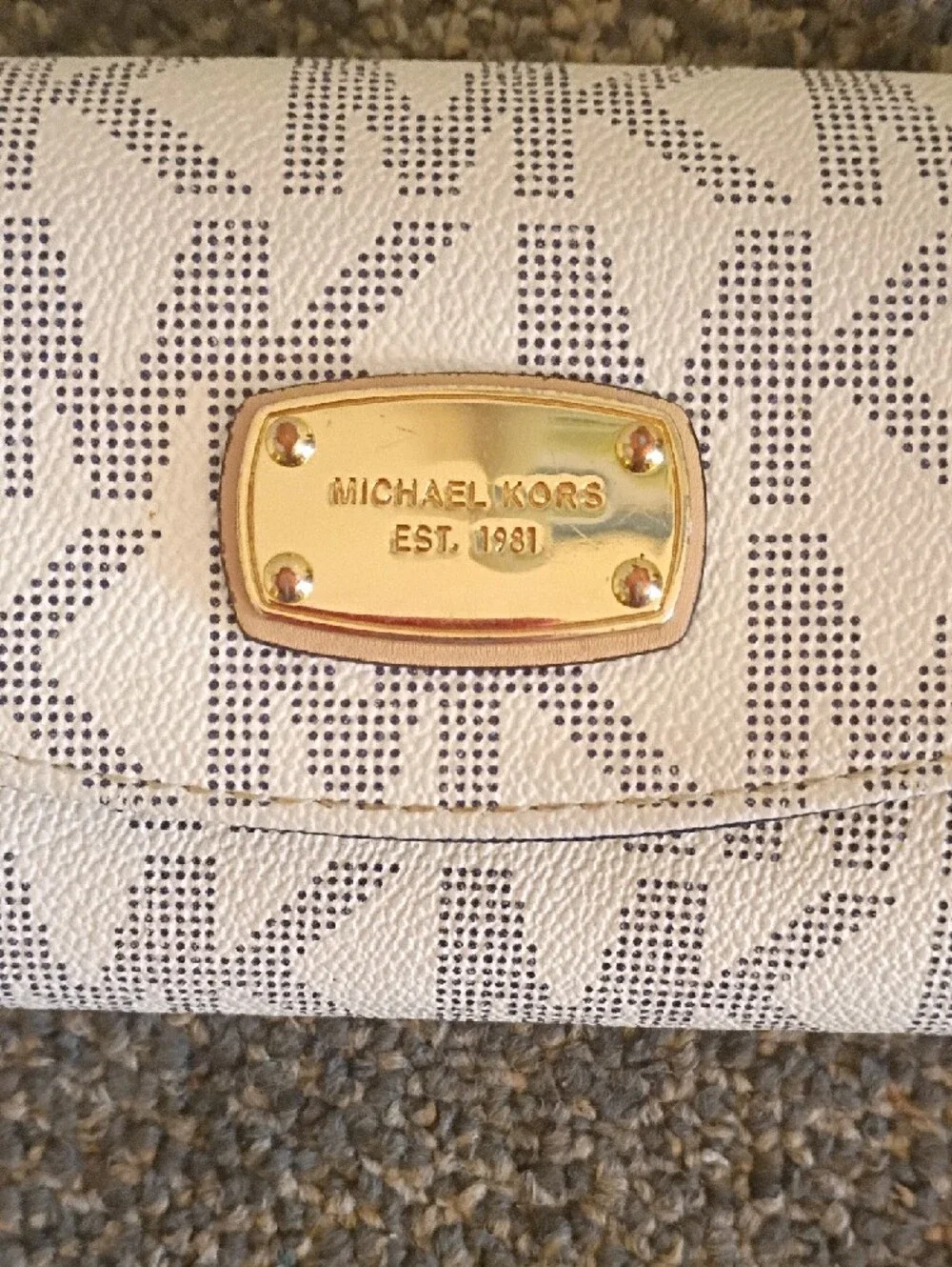 Michael Kors classic michael